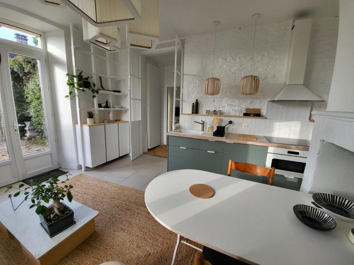 Appartement La Verrerie, Terrasse Et Jardinet Cognac Ngoại thất bức ảnh
